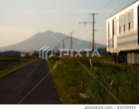 Nostalgic Konan Railway and Mt. Iwaki 82430454