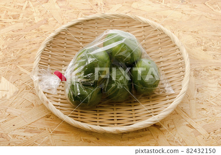 Blue-cut Satsuma mandarin in a bag Blue-cut Satsuma mandarin in a bag 82432150