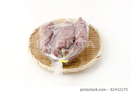 Sweet potato (Haruka Beni) in a bag Sweet potato (Haruka Beni) in a bag 82432275