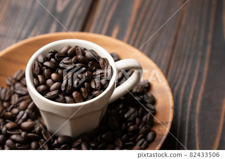 Coffee beans Coffee beans 82433506