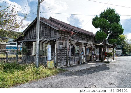 岡山縣新見市藝備線野知站復古車站大樓 82434501
