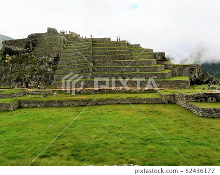 Exploring the Machu Picchu ruins 82436177