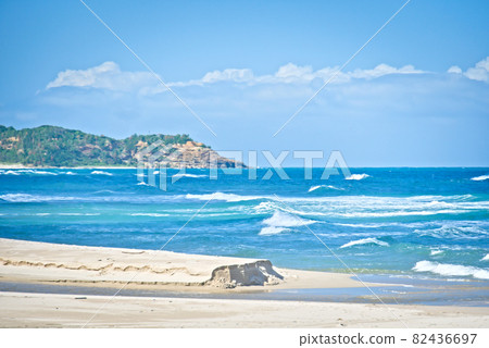 White waves in the Japan Sea White waves in the Japan Sea 82436697