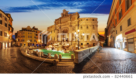 Trevi Fountain at sunrise, Rome, no people Trevi Fountain at sunrise, Rome, no people 82440661