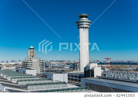 [Haneda Airport Control Tower and Tokyo Aviation Weather Service Center] 82441503