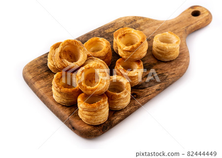 Traditional English Yorkshire pudding Traditional English Yorkshire pudding 82444449