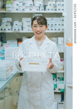 配藥藥劑師 82452191