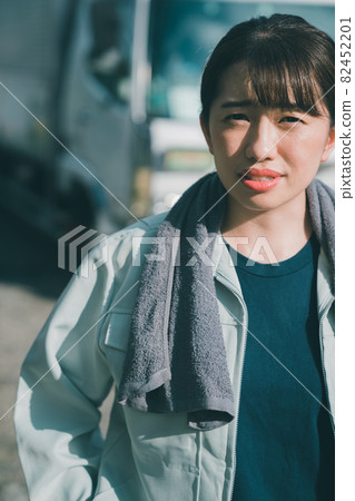 Female truck driver Female truck driver 82452201