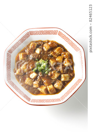 鳥瞰四川麻婆豆腐，白底豆腐很多 82465123