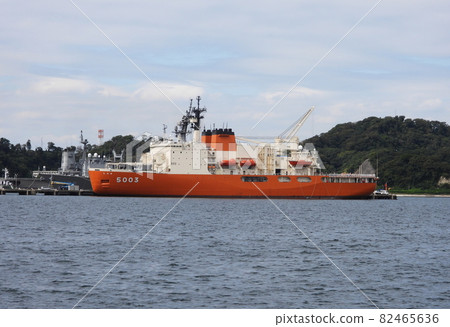Antarctic research ship Shirase Antarctic research ship Shirase 82465636