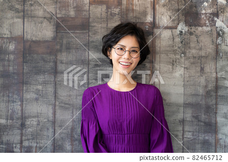 年輕的女士的肖像 年輕的女士的肖像 82465712