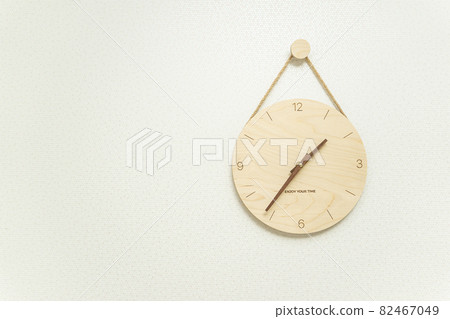 wooden clock wooden clock 82467049