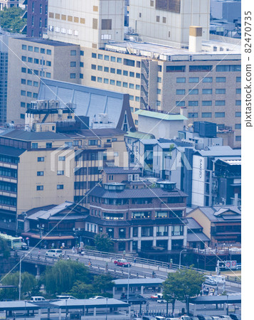 Tendai Sect Seiren-in Gate Ruins Shogunzuka Seiryuden The cityscape of Kyoto seen from the big stage 82470735