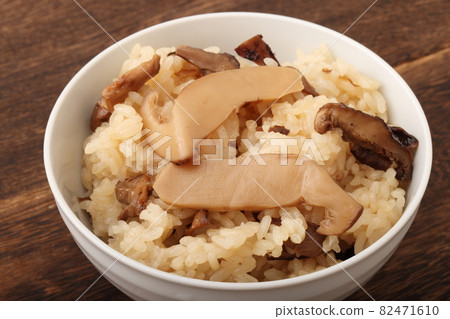 松茸香菇飯 82471610