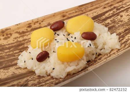 板栗飯 82472232