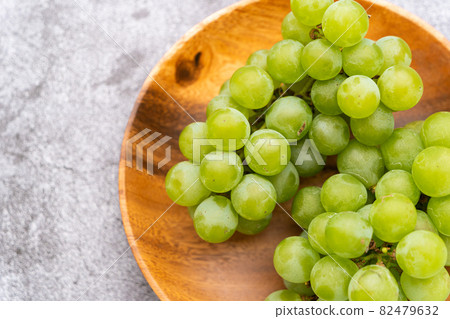 Grape  82479632