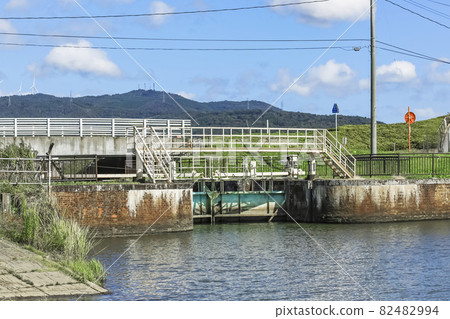石井鎖，國家重要文化財產，日本最古老的磚砌活動門， 82482994