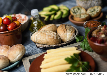 baby sweetcorn, bread buns and other ingredients baby sweetcorn, bread buns and other ingredients 82485047