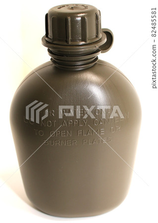 Military canteen (water bottle) 82485581