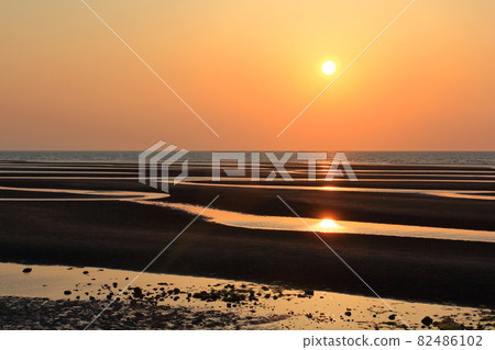 退潮時的瑪塔瑪海岸 82486102