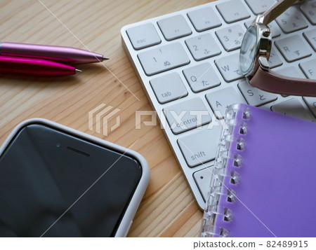 Business image, notebook, PC, smartphone, woman Business image, notebook, PC, smartphone, woman 82489915