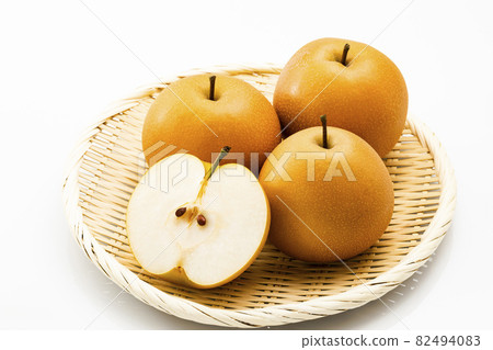 Pear on a white background 82494083