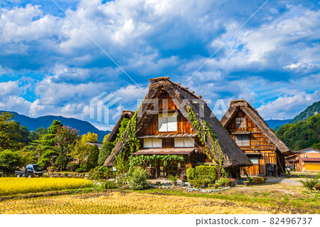 Shirakawa-go, Gifu Prefecture Autumn scenery Shirakawa-go, Gifu Prefecture Autumn scenery 82496737