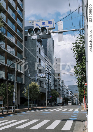 四也角神坂大道真榮町 82509990