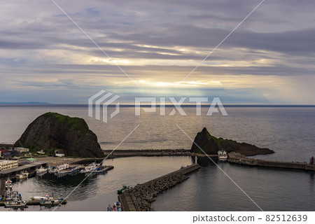 Hokkaido / Shiretoko / Utoro Fishing Port 82512639