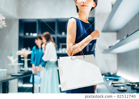 女性購物:拍照合作:g GIFT AND LIFESTYLE 女性購物:拍照合作:g GIFT AND LIFESTYLE 82512740