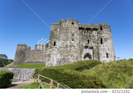 Kidwelly Castle 82521282