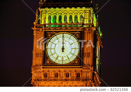 Big Ben striking midnight 82521398