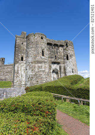 Kidwelly Castle Carmarthenshire South Wales 82521401