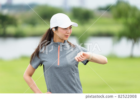 跑步的女人 跑步的女人 82522008