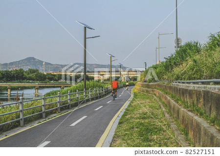 Bike path around Jungnangcheon Bike path around Jungnangcheon 82527151