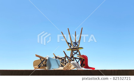 Fashionable chairs, table accessories and blue sky that were cluttered down 82532721