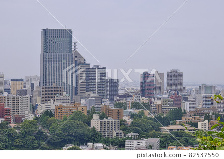 Urban distant view 82537550