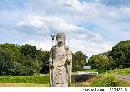 Jizo in front of the 67th Fudasho Daikoji Temple [88 places in Shikoku] 82542348
