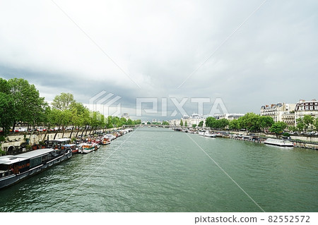 cloudy day scenery in paris france 82552572