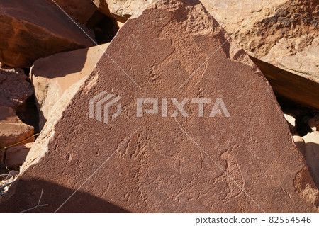 Twyfelfontein mural 82554546