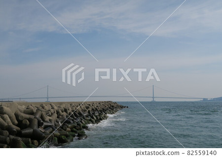 Hayashizaki Fishing Port and Akashi Kaikyo Bridge Hayashizaki Fishing Port and Akashi Kaikyo Bridge 82559140