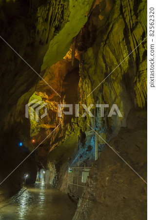 Yamaguchi Prefecture Mine City Akiyoshido Cave Cave River Entrance Yamaguchi Prefecture Mine City Akiyoshido Cave Cave River Entrance 82562320