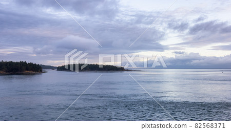 Gulf Islands on the West Coast of Pacific Ocean. 82568371