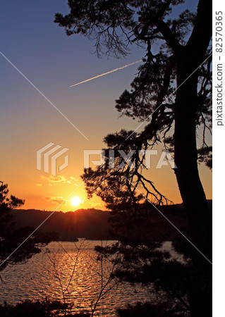 Matsushima Sea and Sunset [Miyagi Prefecture] 82570365