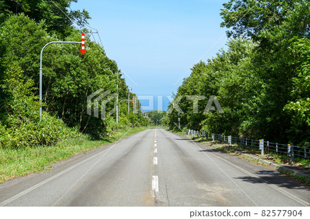 奧尻島上的直路 82577904