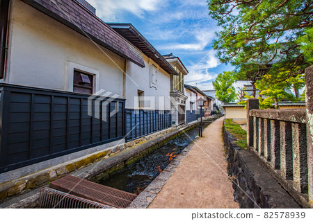 岐阜縣飛驒古河街景 82578939