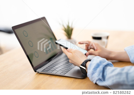 Telework hand typing Telework hand typing 82580282