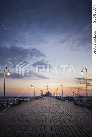 Wooden pier in Sopot city, Poland 82580377