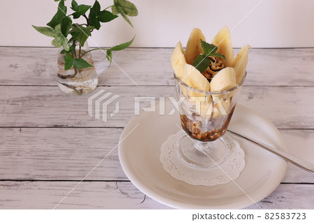 Hand made snacks Hand made snacks 82583723