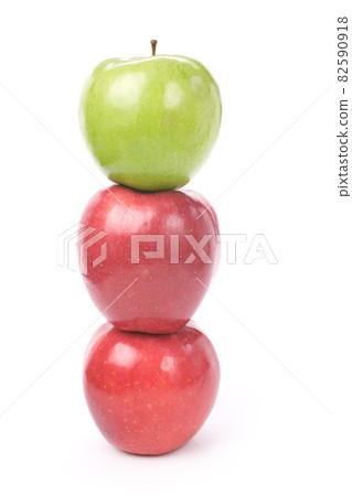 Green Apple red apple 82590918
